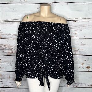 Lee Size 1X Black - White Polka Dot Off the Shoulder Blouse Top